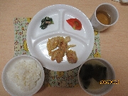 今日の給食とおやつ5月23日