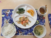 今日の給食とおやつ5月29日