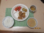 今日の給食とおやつ6月18日