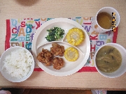 今日の給食とおやつ8月7日