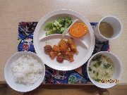 今日の給食とおやつ8月8日