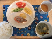 今日の給食とおやつ8月29日